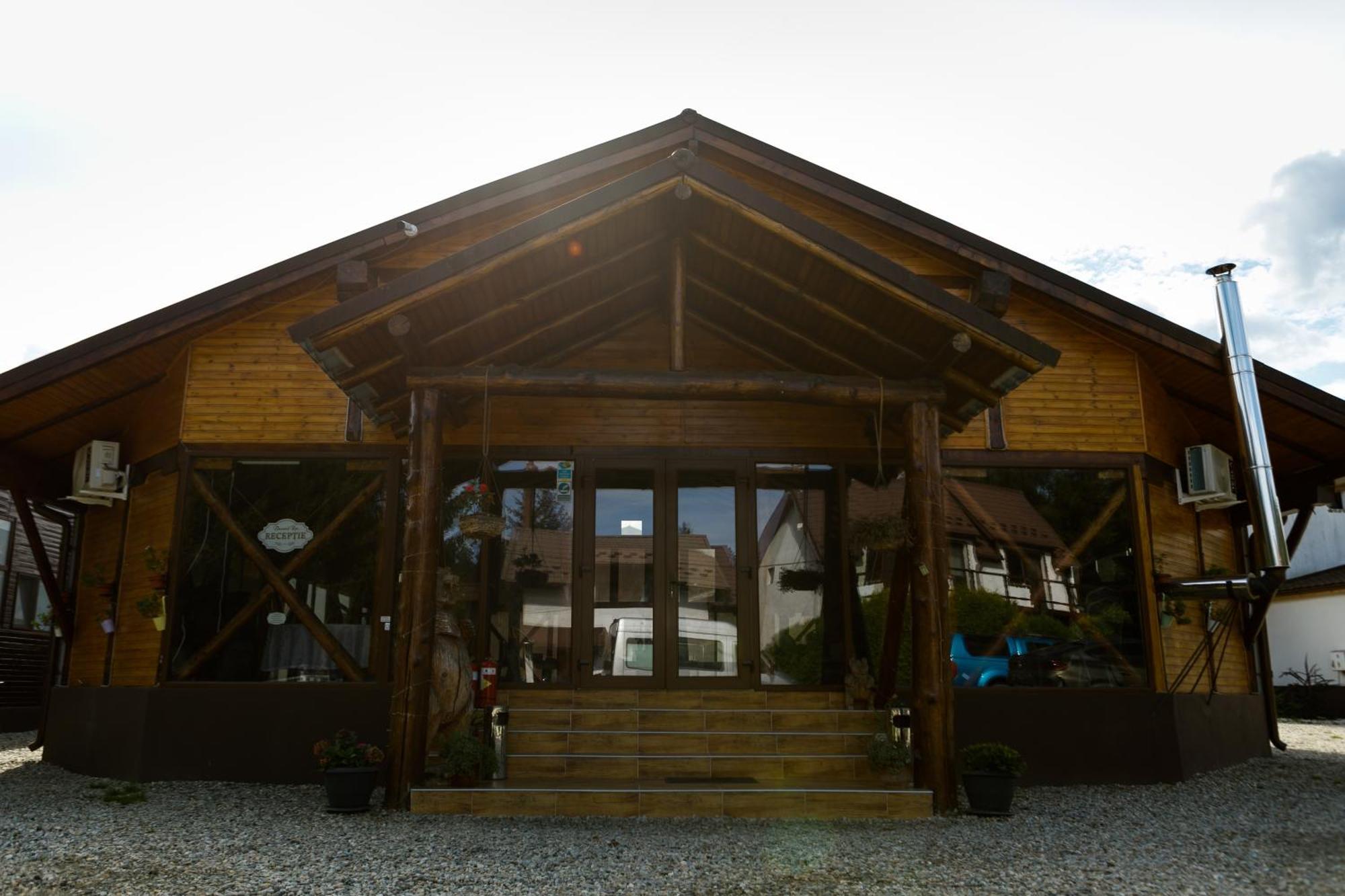 Domeniul Roa Hotel Avrig Eksteriør billede